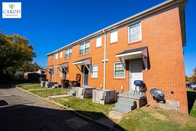 Building Photo - 208 Windley St