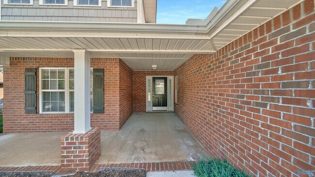 Building Photo - 113 NW Imogene Way