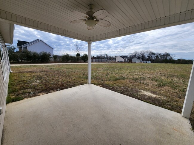 Building Photo - 2185 Ridgeway Rd