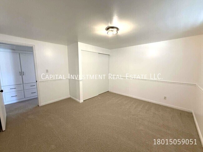 Building Photo - 1640 E 5375 S