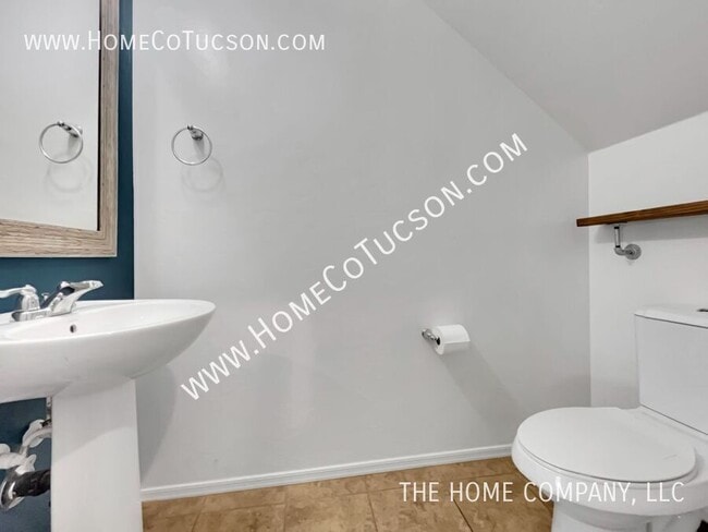 Building Photo - 7538 S Circulo Rio Blanco