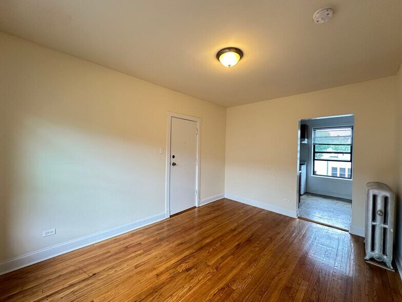 Building Photo - 2617 N Spaulding Ave