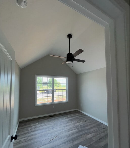 Building Photo - 1469 N Lyon Ave