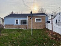 Building Photo - 870 Geneva Ave