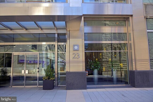 Building Photo - 23 S 23rd St