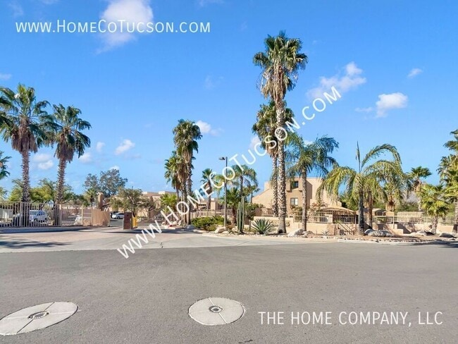 Building Photo - Short Term Furnished Foothills Condo 5675 N Camino Esplendora-2211