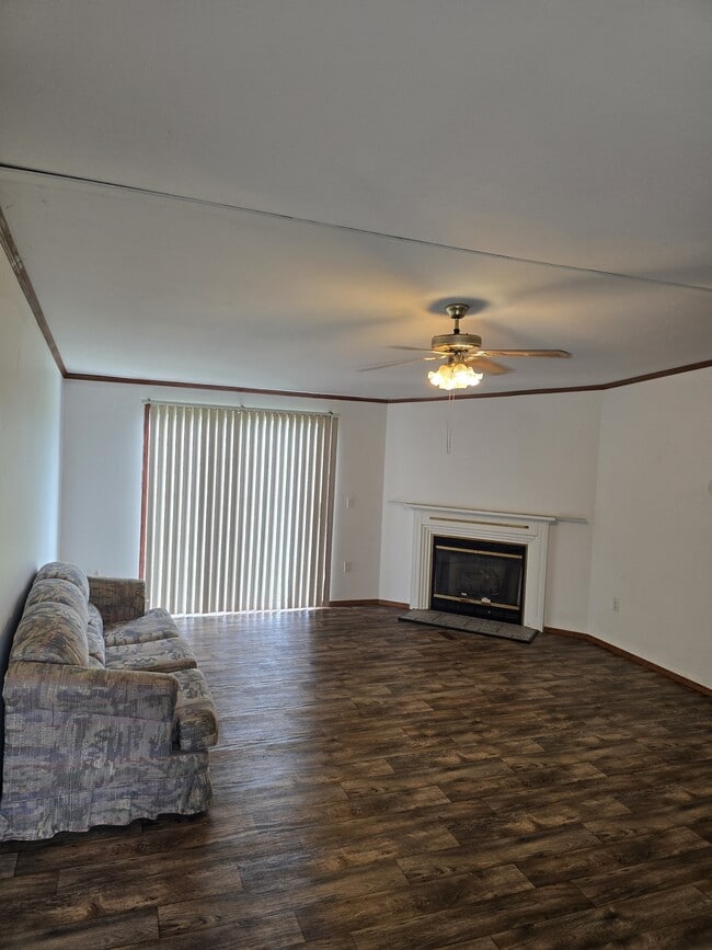 Building Photo - 1717 Black Rd