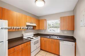 Building Photo - 4841 NW 9th Dr