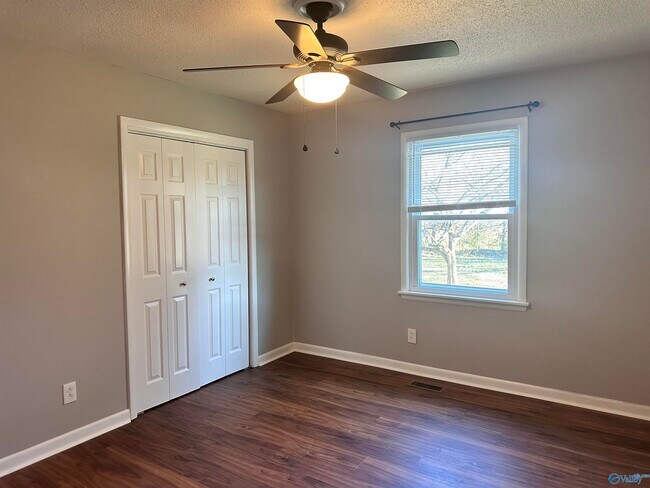 Building Photo - 10302 Picadilly Ln SW