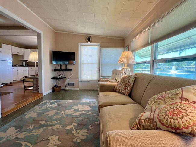 Building Photo - 1500 County Rd 1