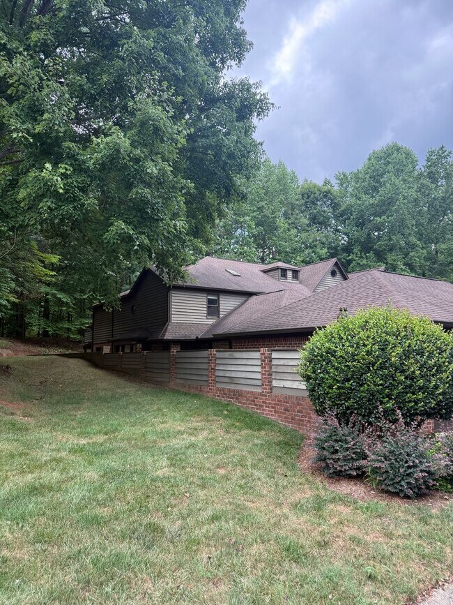 Building Photo - 7434 Newmans Ln