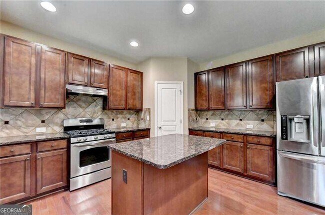 Building Photo - 4228 Woods Creek Ln
