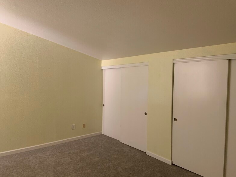 Building Photo - 1402 Forest Run