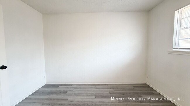 Building Photo - 2101 51st St
