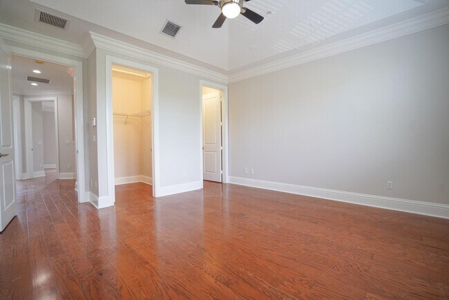 Building Photo - 214 S Latitude Cir