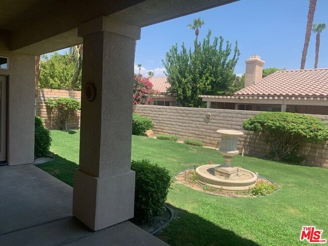 Building Photo - 40808 Eastwood Ln