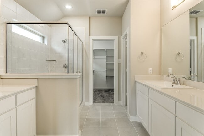 Building Photo - 5211 Bellhurst Dr