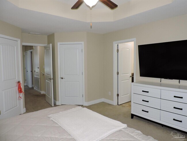 Building Photo - 3885 Weatherstone Cir