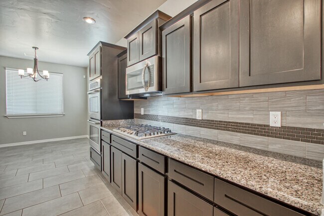 Building Photo - 7896 Enchanted Path Dr