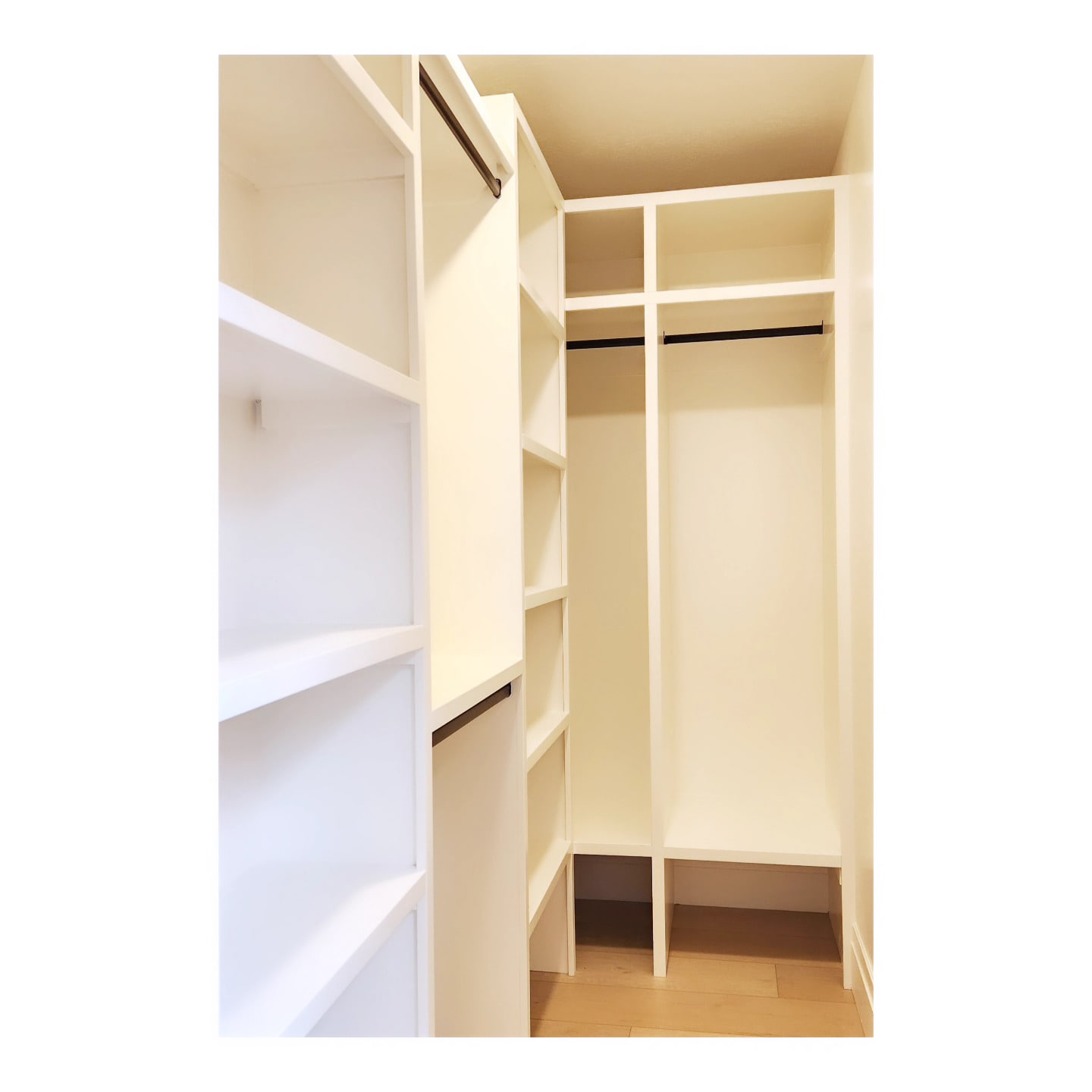 Building Photo - 107 S Moonlit Rd