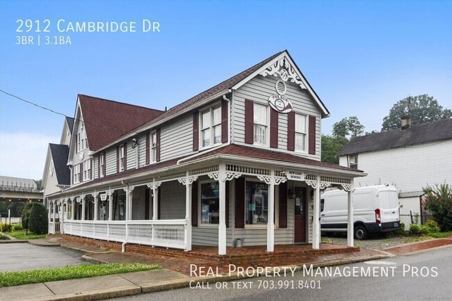 Building Photo - 2912 Cambridge Dr