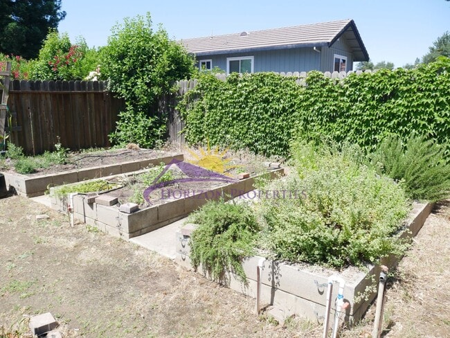 Building Photo - 3 Bed 2.5 Bath 1,766 sqft Fair Oaks Home