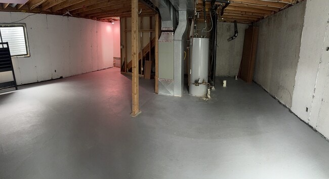 Building Photo - 6465 Chantilly Pl