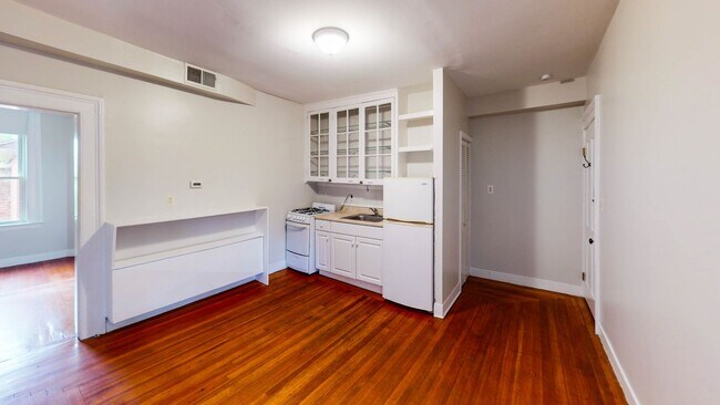 Building Photo - Wooster Square 1-Bedroom Apartment!