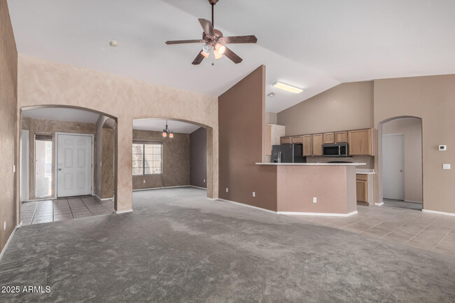 Building Photo - 1642 E Desert Ln