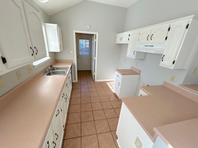 Building Photo - 4267 Kings Valley Cove E