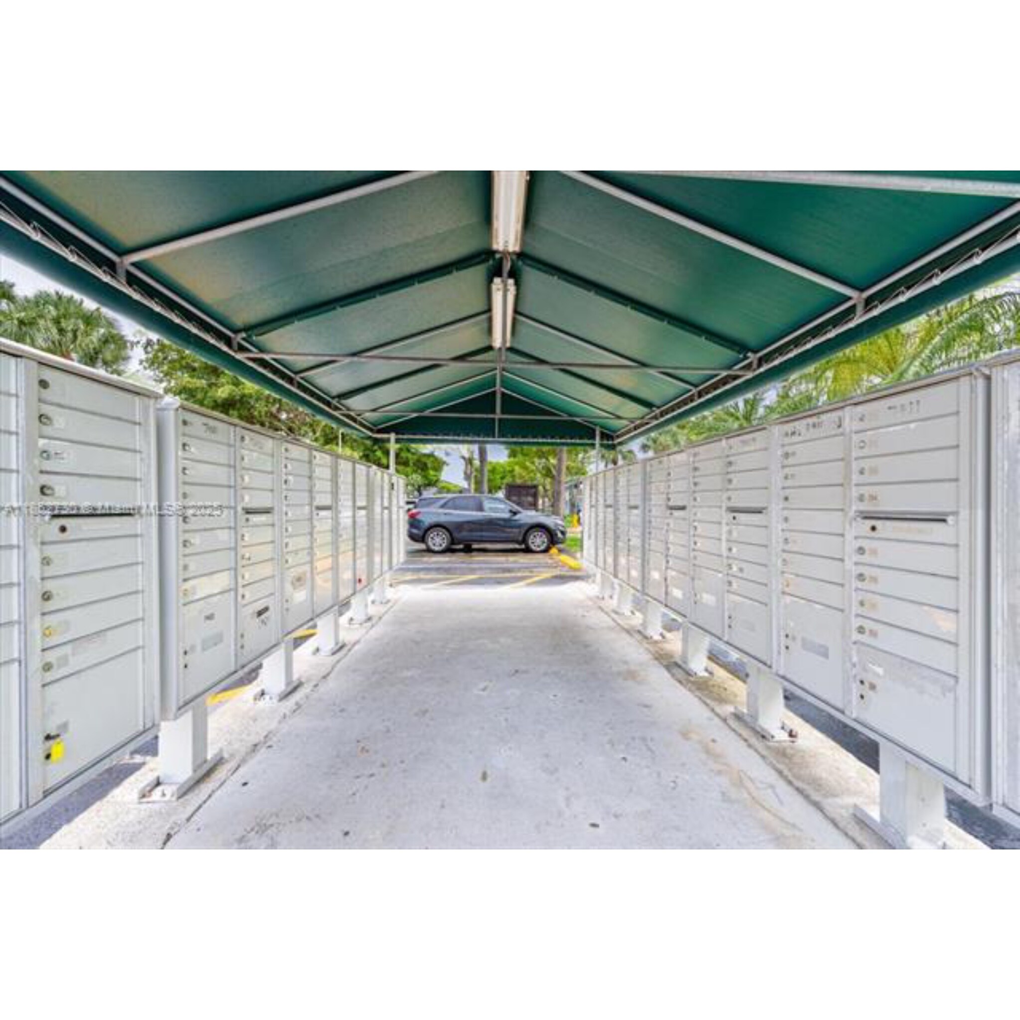 Building Photo - 7419 SW 152nd Ave