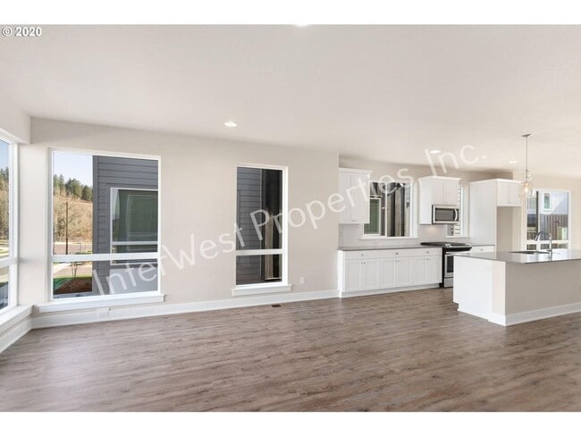 Building Photo - BEAUTIFUL NEWER CONSTRUCTION 4 BD HOME W/2...