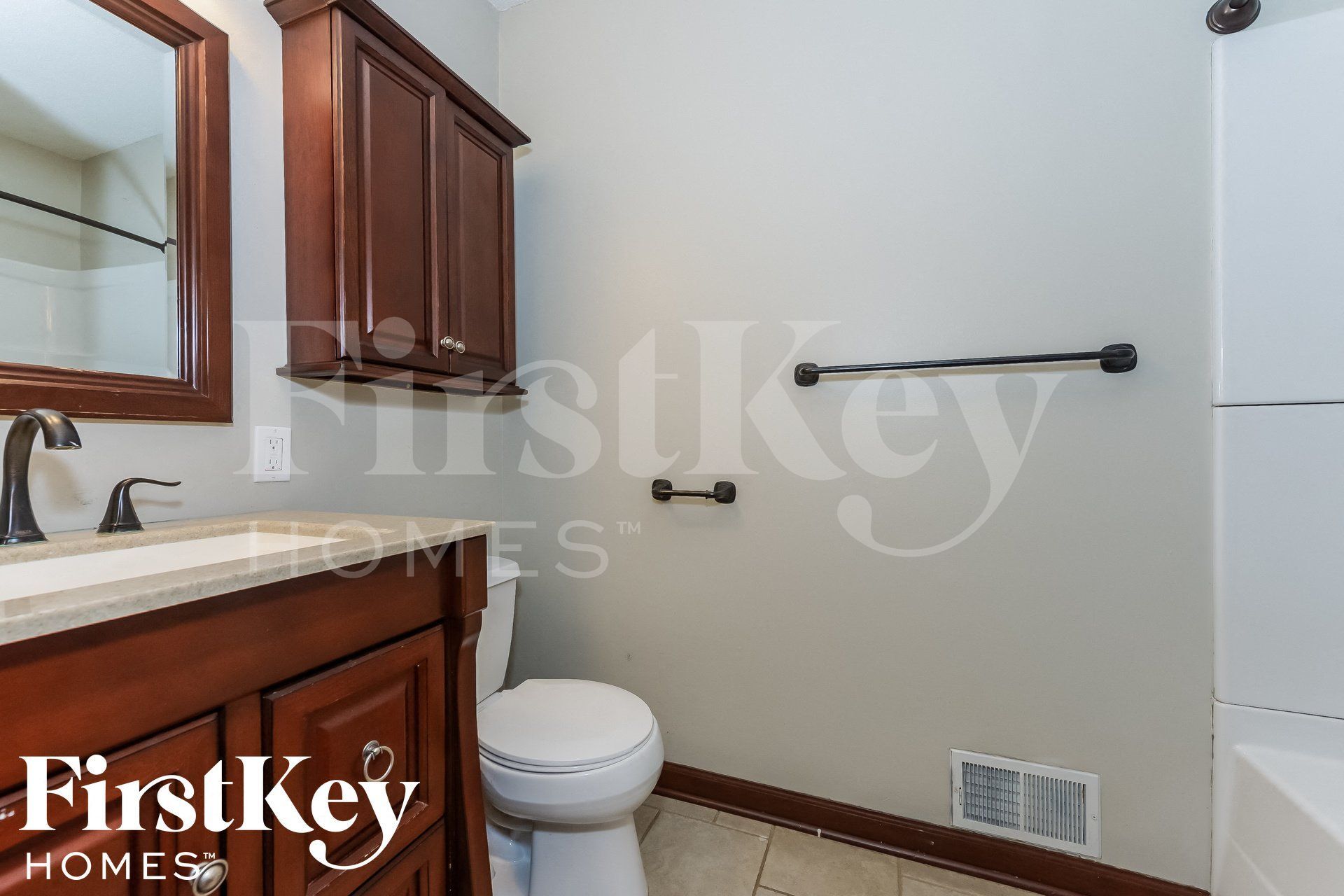 Building Photo - 6800 N Walrond Ave