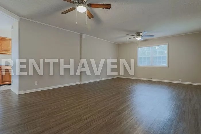 Building Photo - 301 Oregon Trail