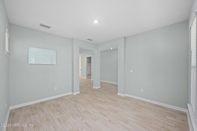 Building Photo - 812 Windley Dr