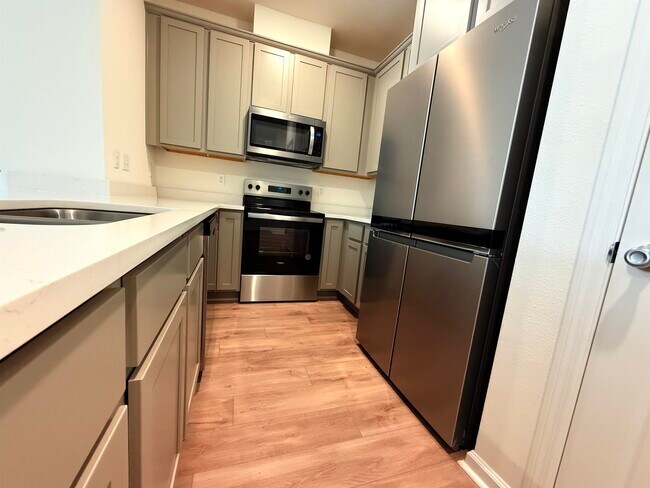 Building Photo - 141 Beach Palm Ct