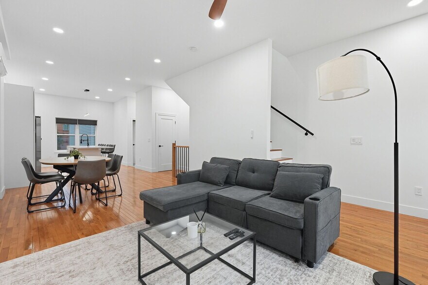 Livingroom - 1236 Butterfield Way