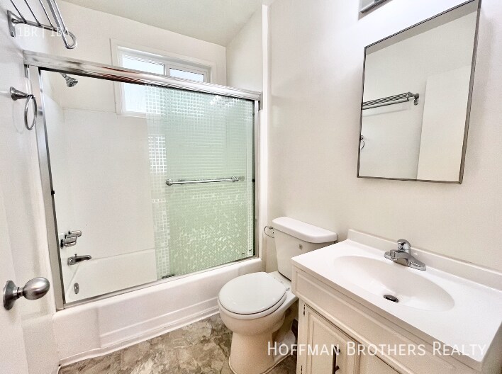 Building Photo - 1830 N La Brea Ave