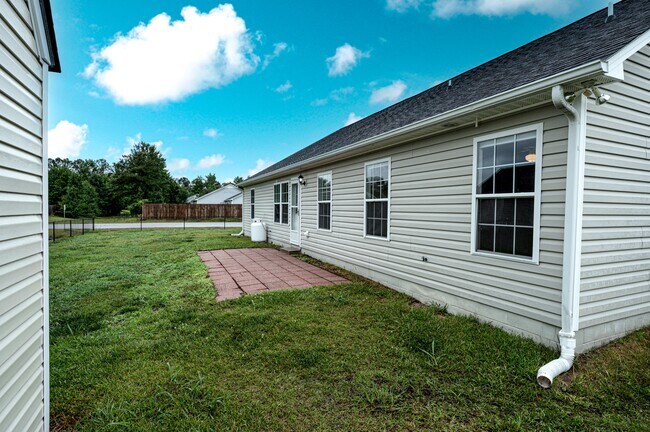 Building Photo - 910 Gum Branch Ct