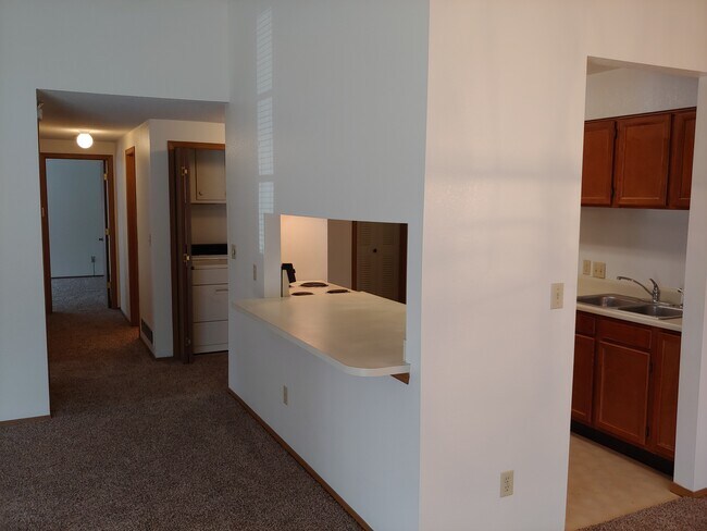 Building Photo - 8418 Everett Way