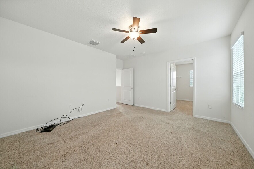Building Photo - 17006 Wave Tressle Pl