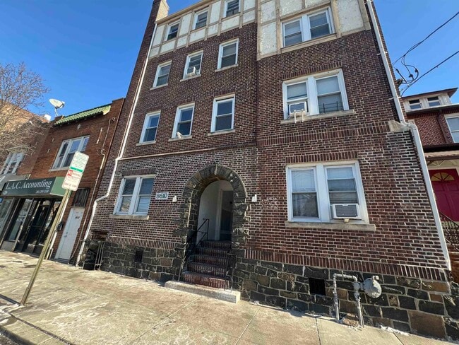 Building Photo - 8610 John F. Kennedy Blvd
