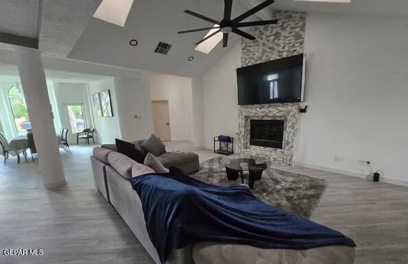 Building Photo - 601 Willow Glen Dr