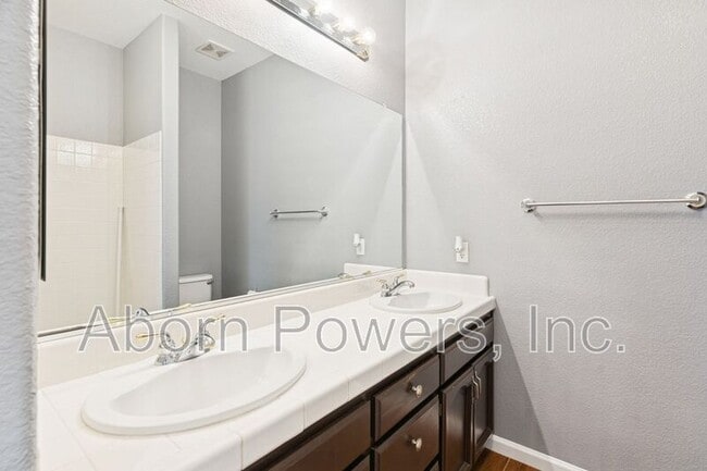 Building Photo - 1126 Halidon Way