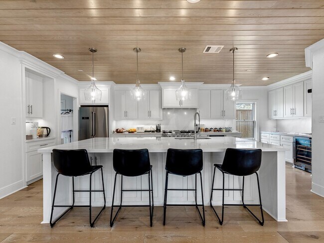 Building Photo - 2147 Colquitt St