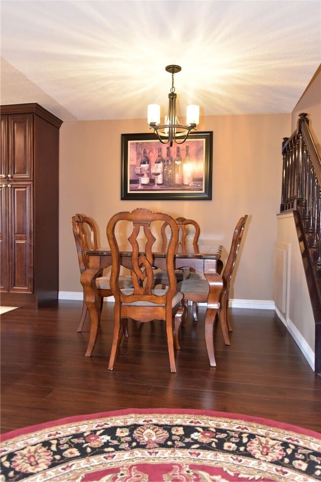 Building Photo - 3649 Cottonwood Cir