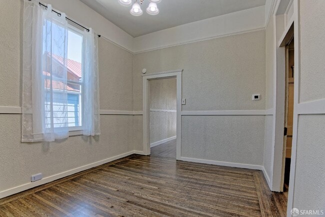 Building Photo - 1218 York St