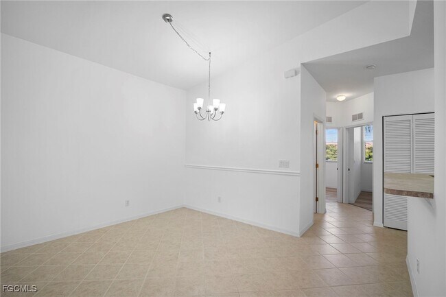 Building Photo - 4241 Bellasol Cir