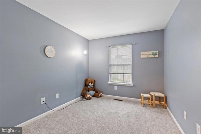 Building Photo - 105 Pin Oak Ct
