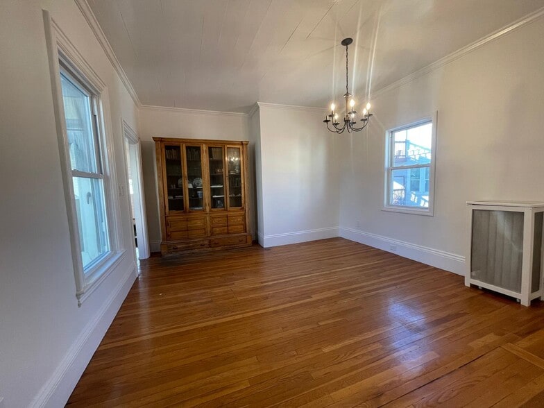 dining room - 6 George St